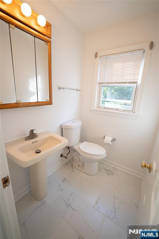 225 Hillside Avenue Property Photo 11