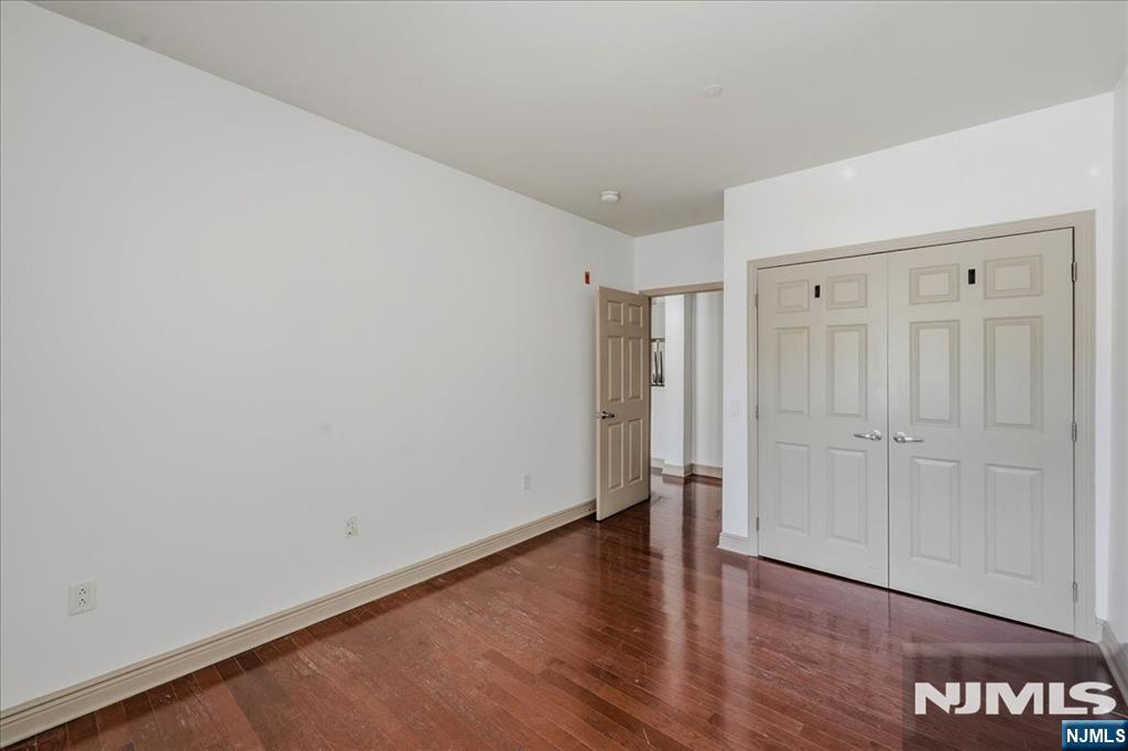 7400 River Road 217 Property Photo 11