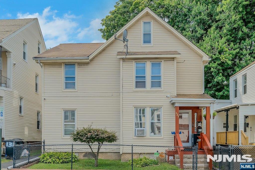 131 Steuben Street Property Photo 12