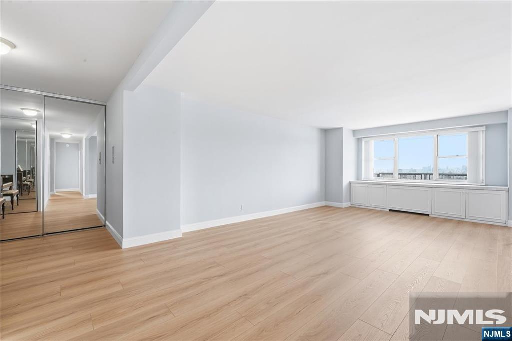 6600 Boulevard East 15d Property Photo 5