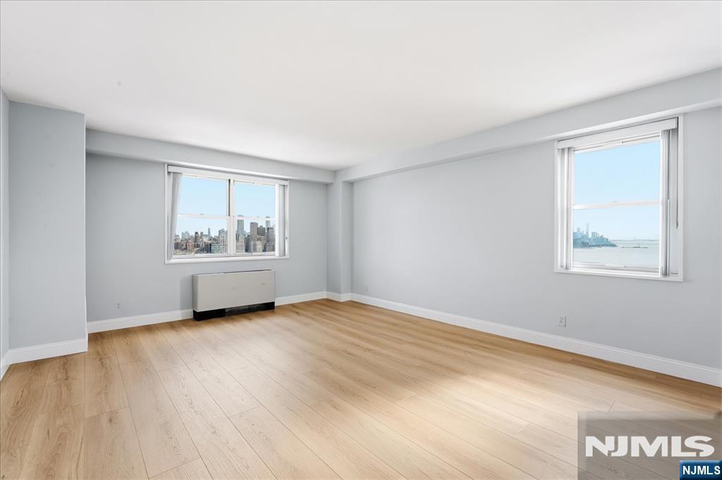 6600 Boulevard East 15d Property Photo 15