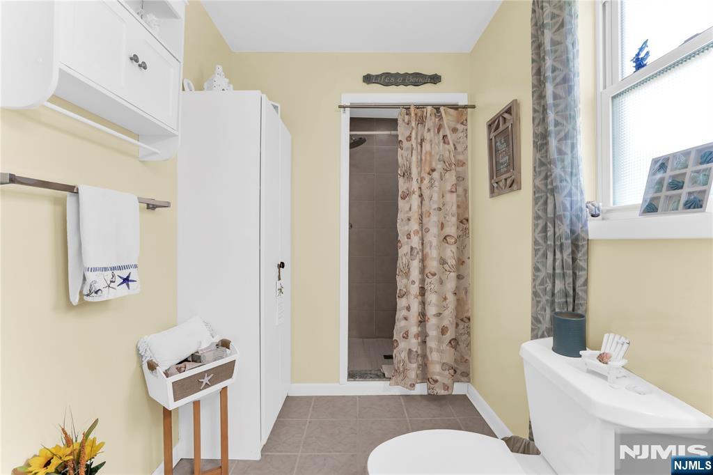 212 Gordon Avenue Property Photo 27