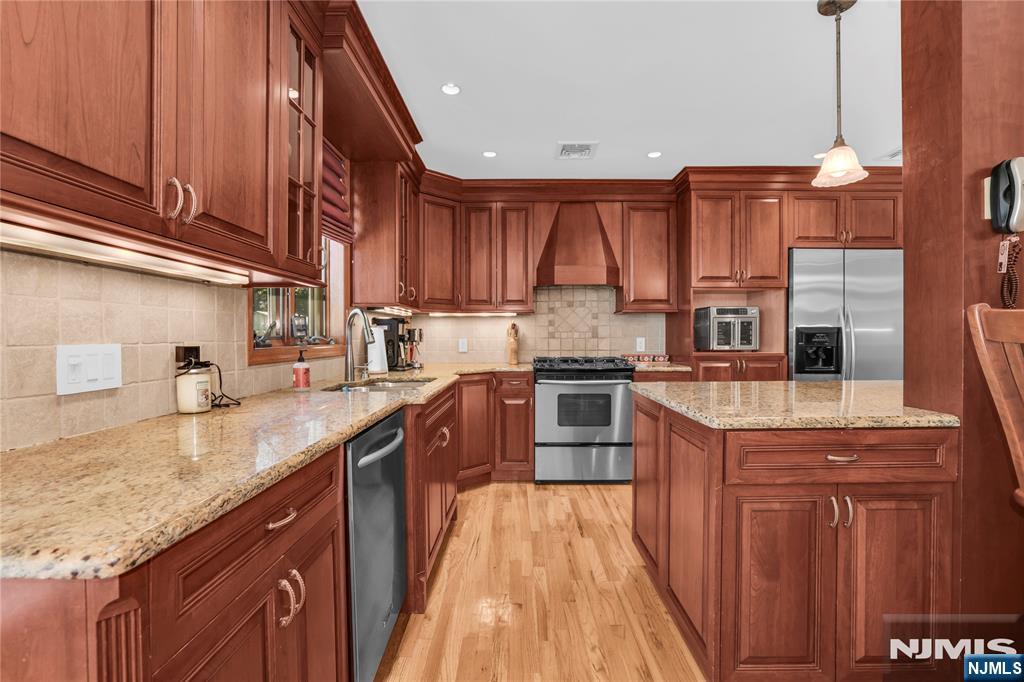 114 Lopez Road Property Photo 11