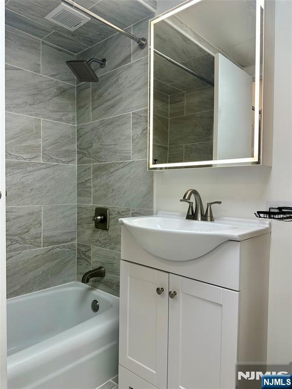 1111 River G28 Property Photo 6