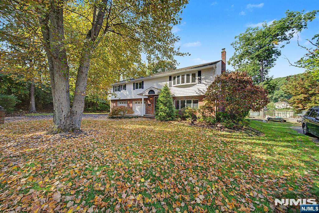 141 Shore Road Property Photo 1