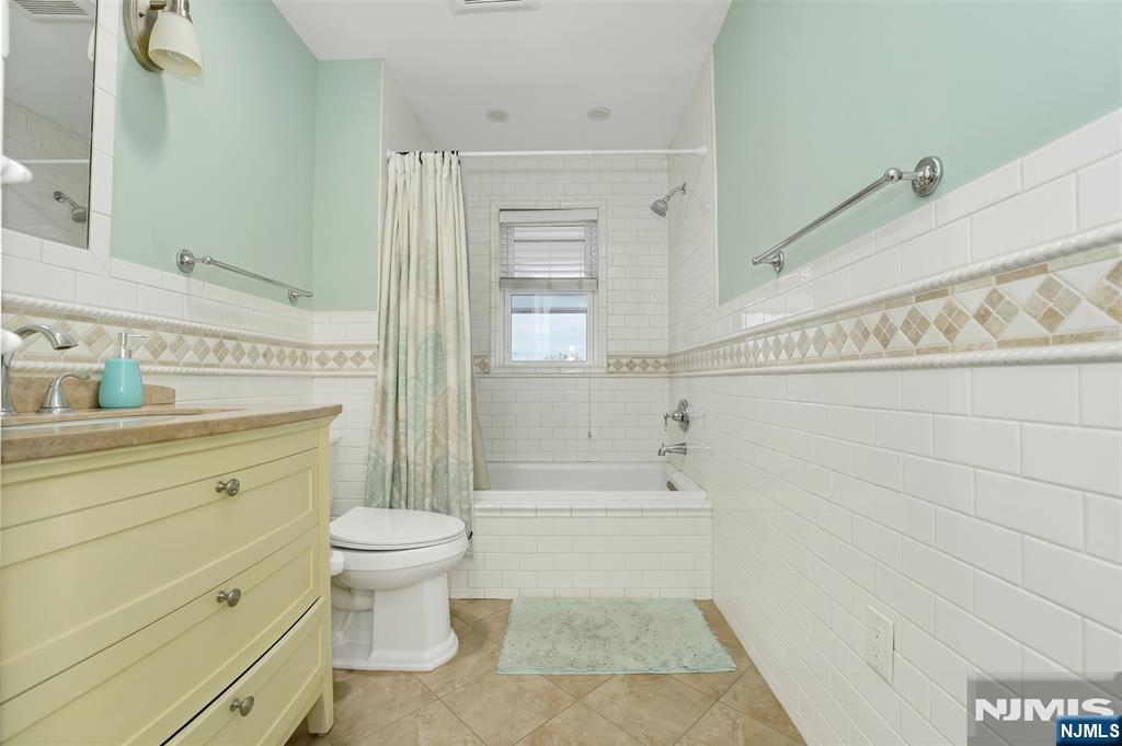 2319 Colonial Drive Property Photo 23