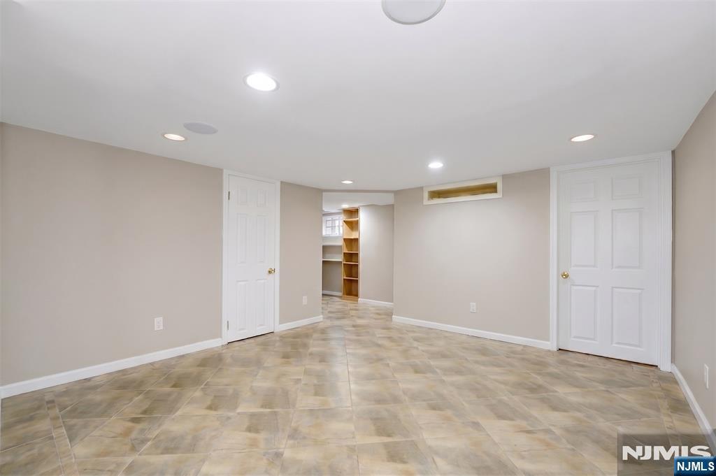 2319 Colonial Drive Property Photo 24