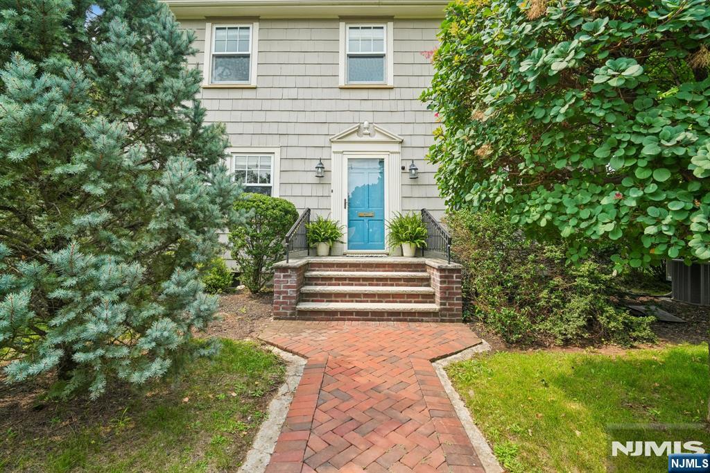 420 Upper Mountain Avenue Property Photo 2