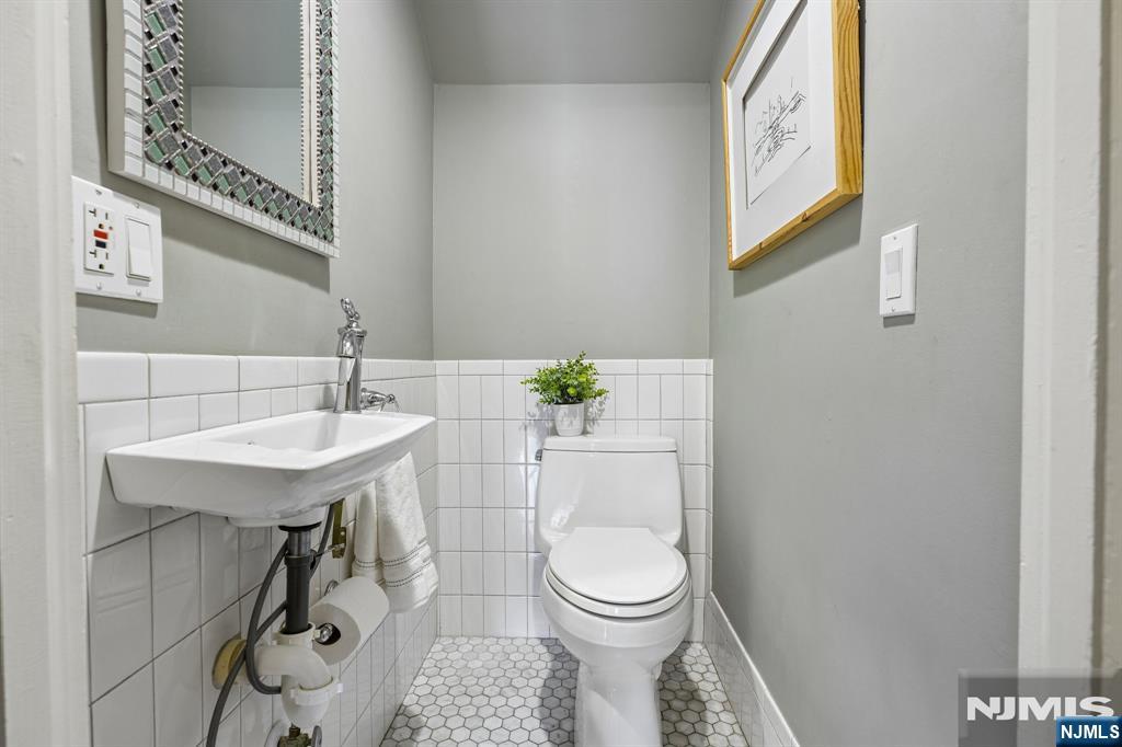 420 Upper Mountain Avenue Property Photo 21