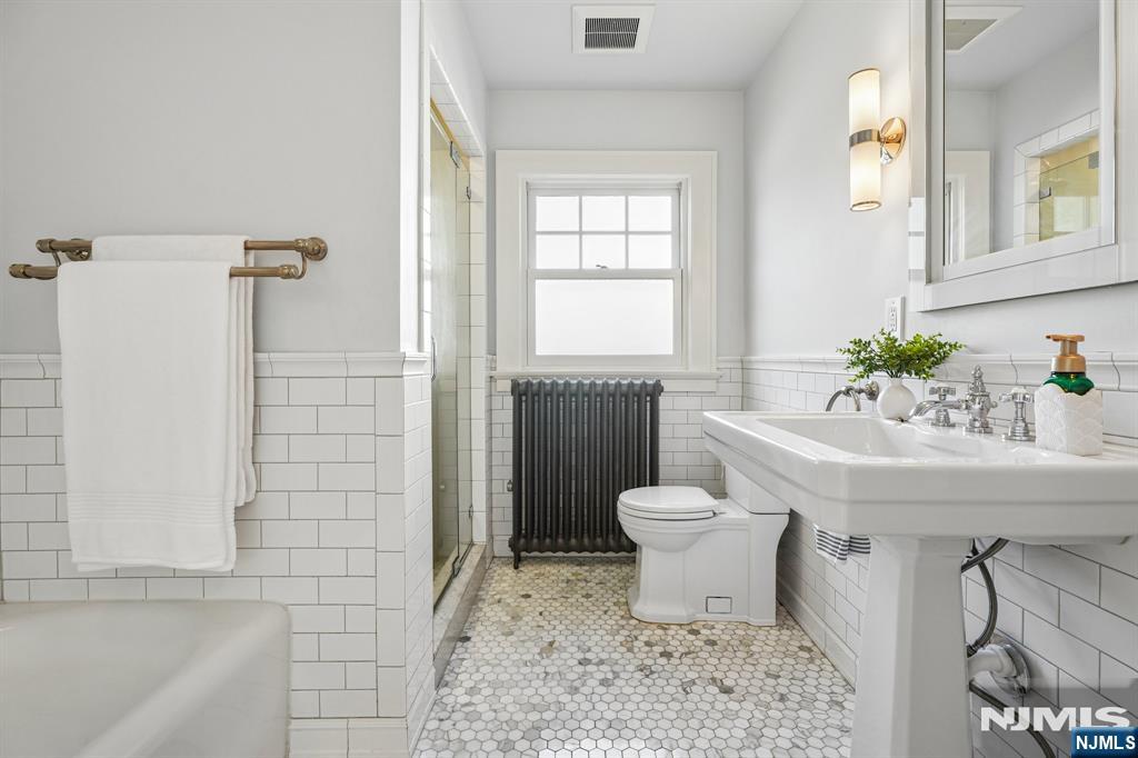 420 Upper Mountain Avenue Property Photo 28