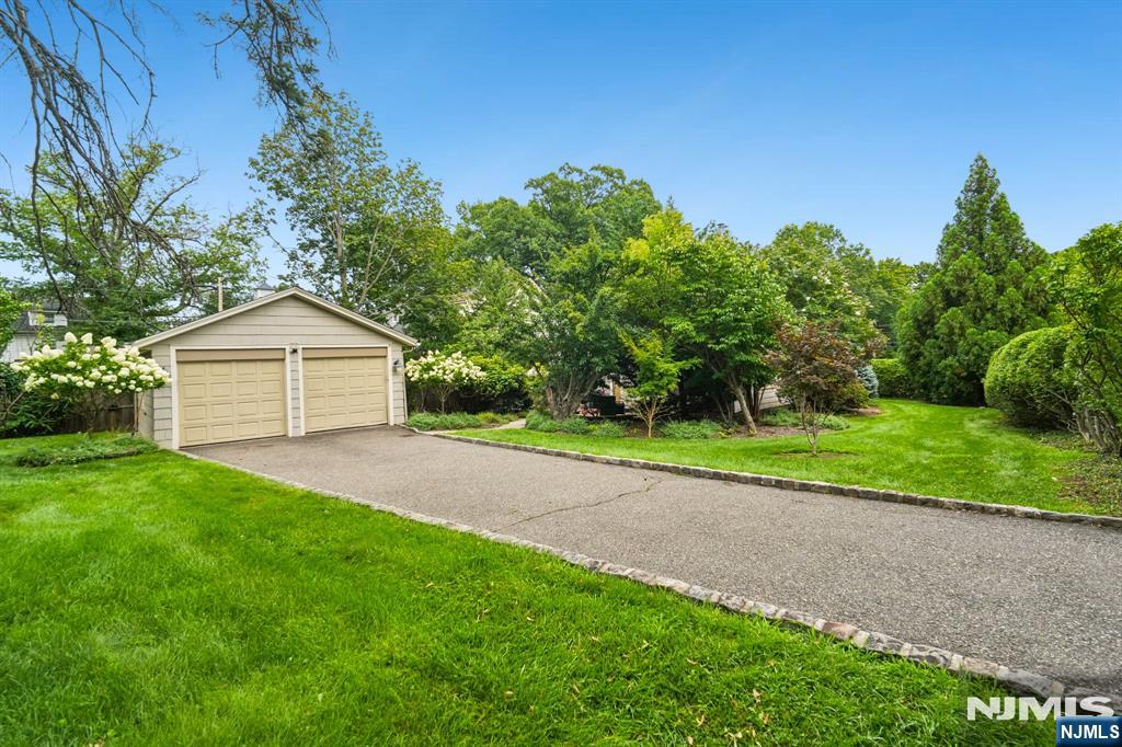 420 Upper Mountain Avenue Property Photo 40