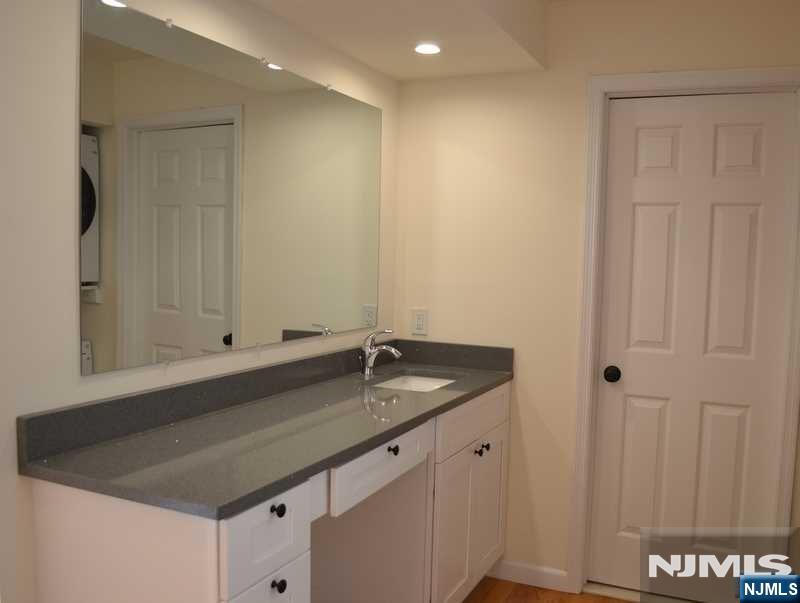 10a S Irving Street 10a Property Photo 10