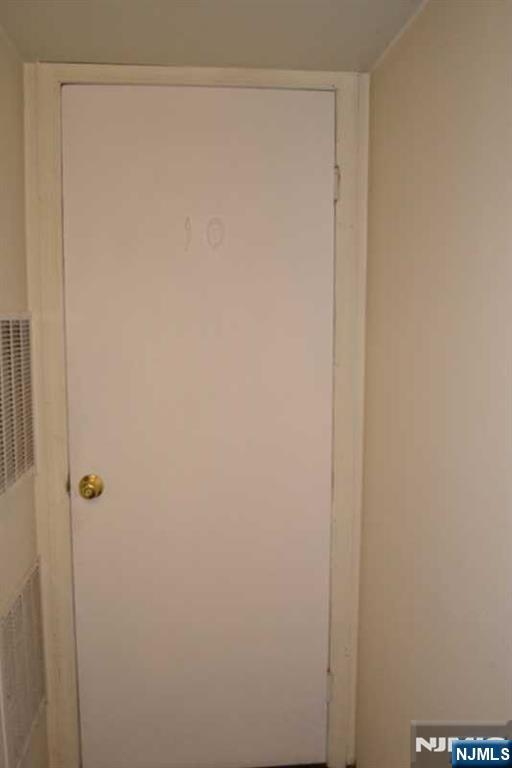 10a S Irving Street 10a Property Photo 12