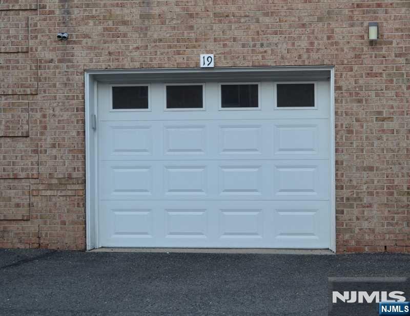 10a S Irving Street 10a Property Photo 16