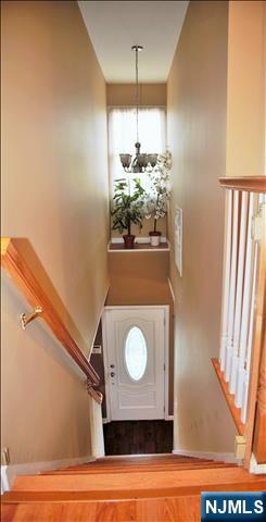 138 Skillman Terrace Property Photo 4