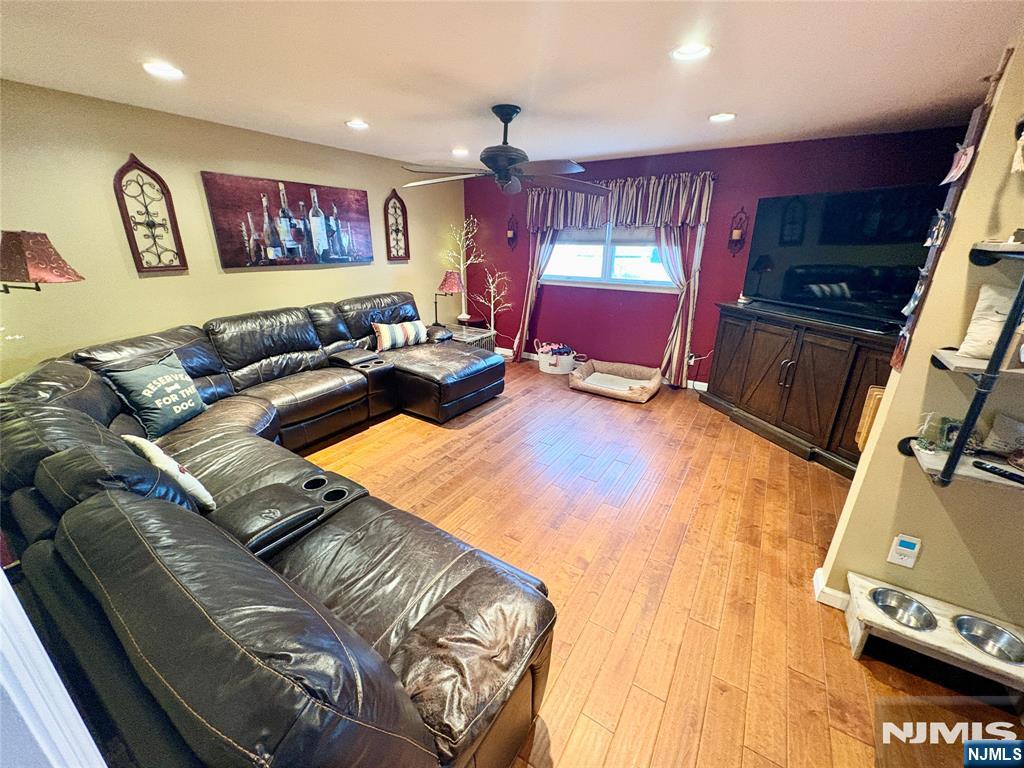138 Skillman Terrace Property Photo 10