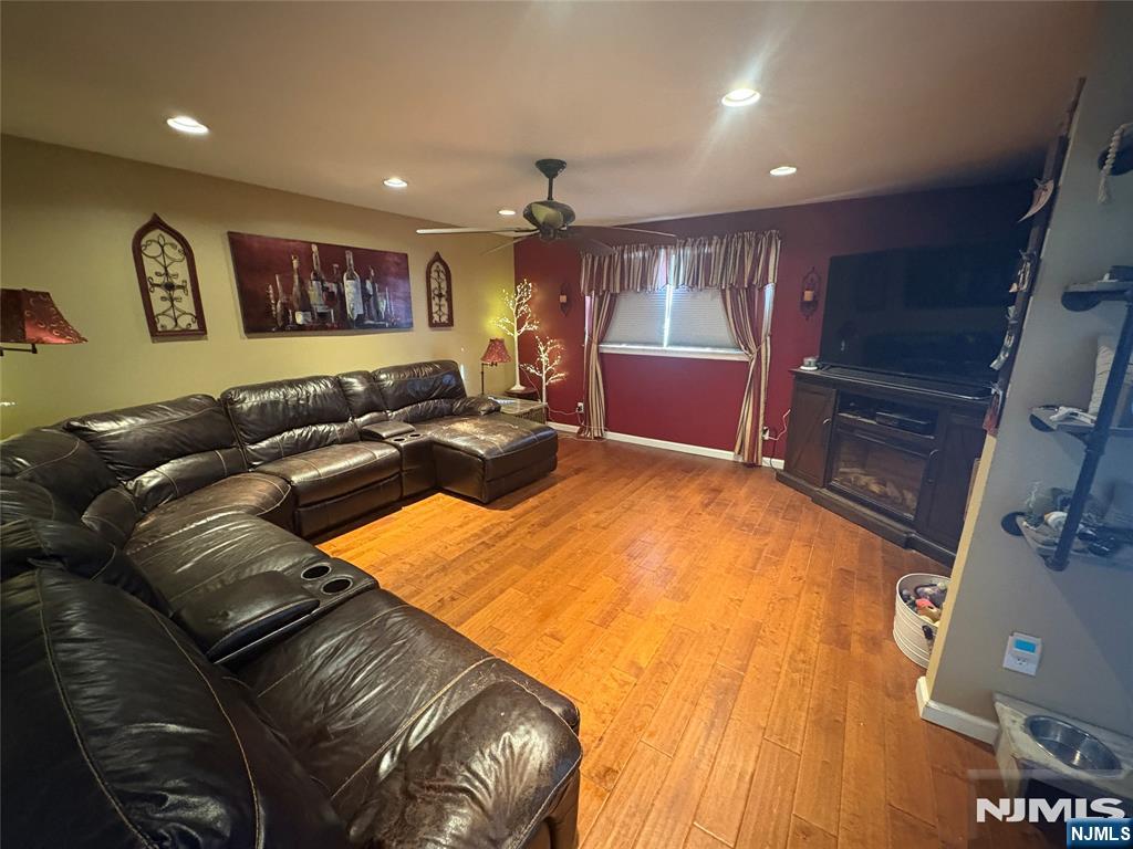 138 Skillman Terrace Property Photo 11