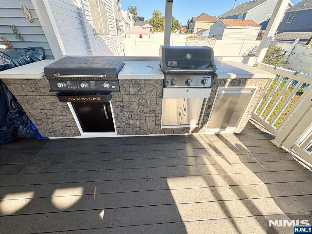 138 Skillman Terrace Property Photo 30