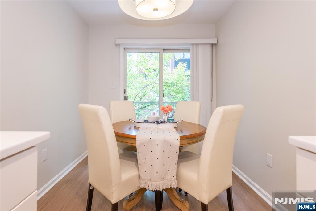 50 Pine Street Property Photo 5