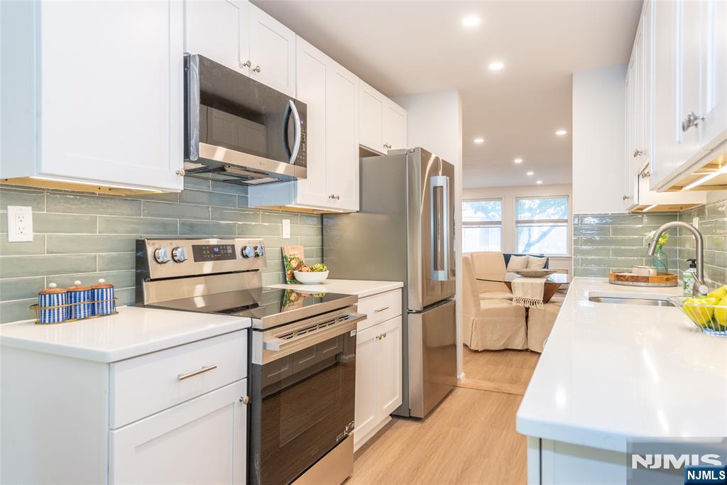 50 Pine Street Property Photo 7