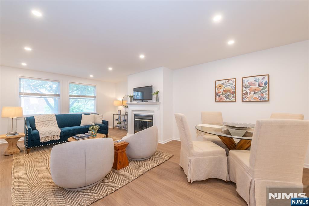 50 Pine Street Property Photo 14