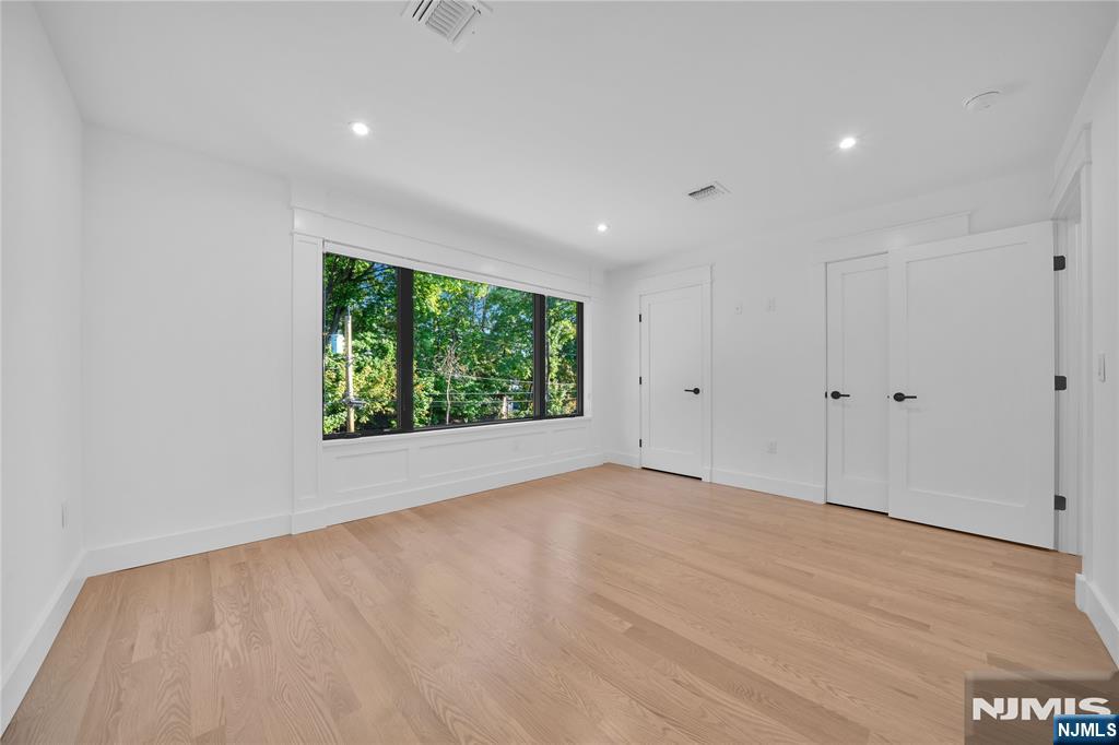253 5th Street B Property Photo 32