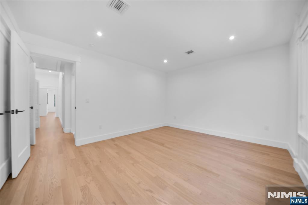 253 5th Street B Property Photo 33
