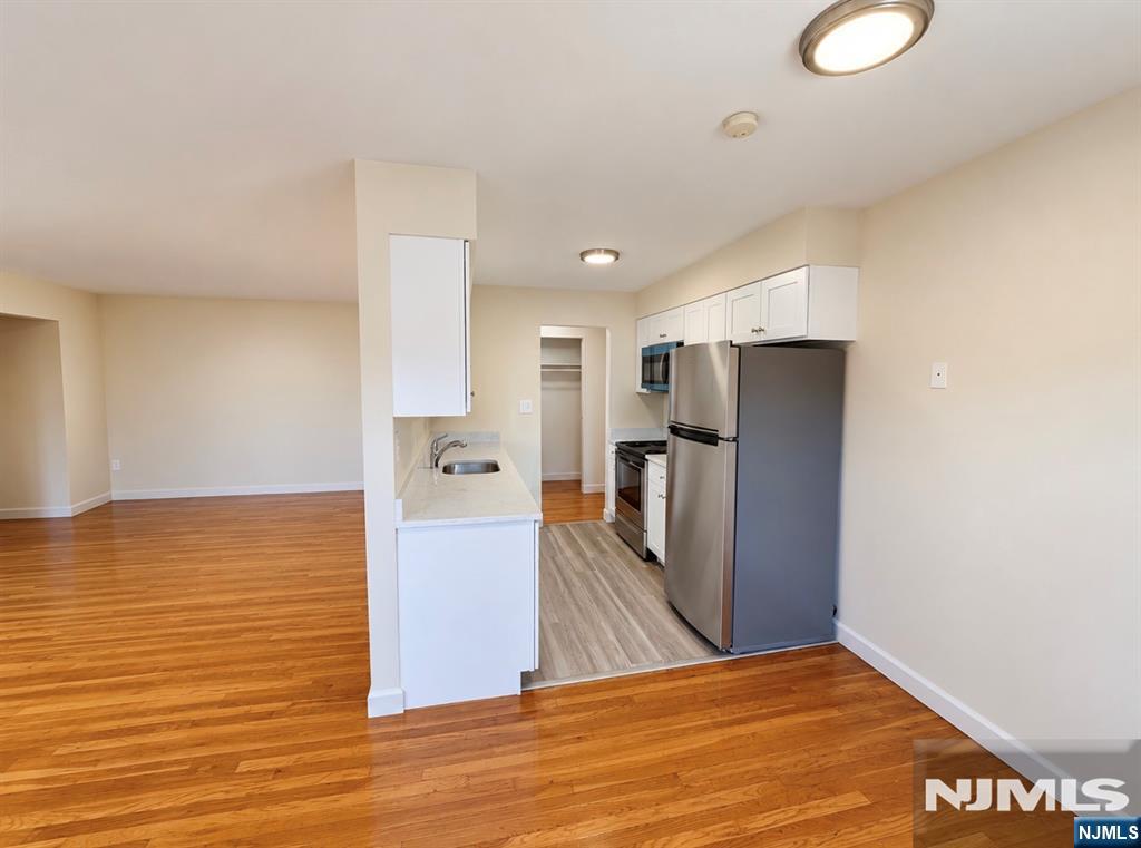 220 Meadow Lane D14 Property Photo 2