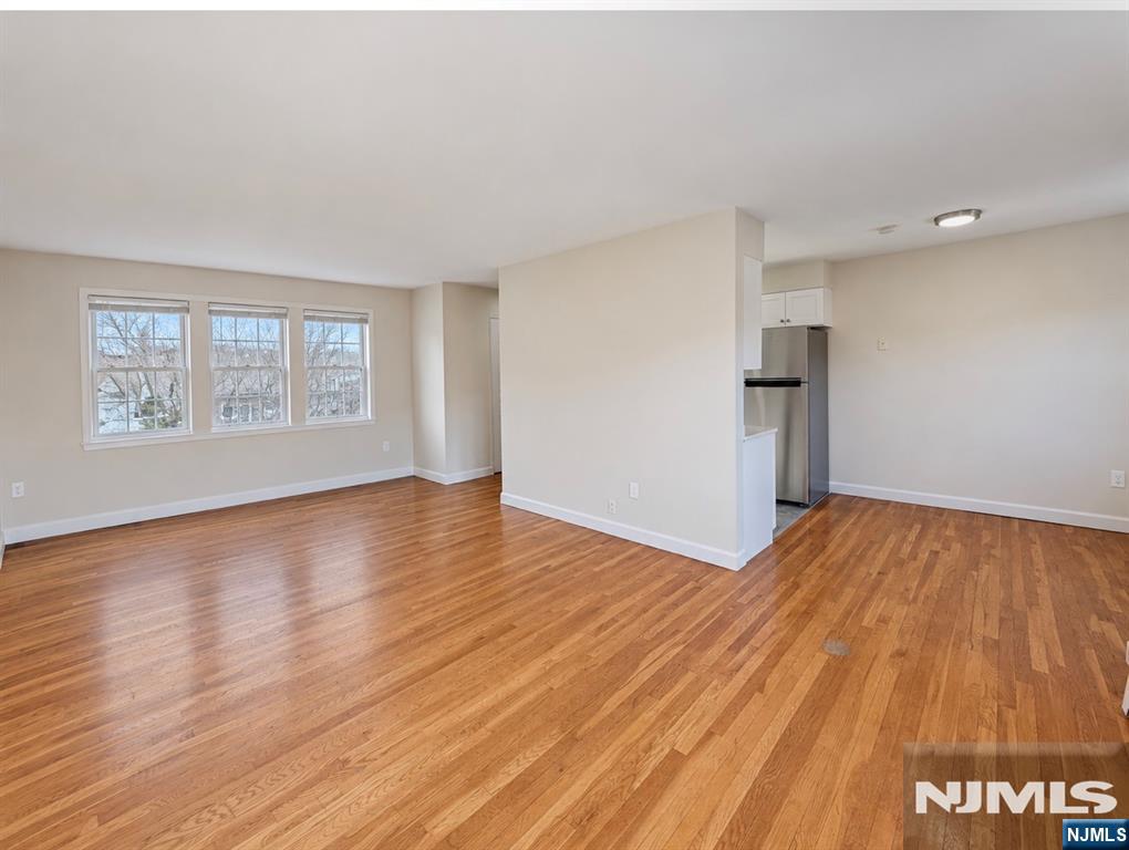 220 Meadow Lane D14 Property Photo 3