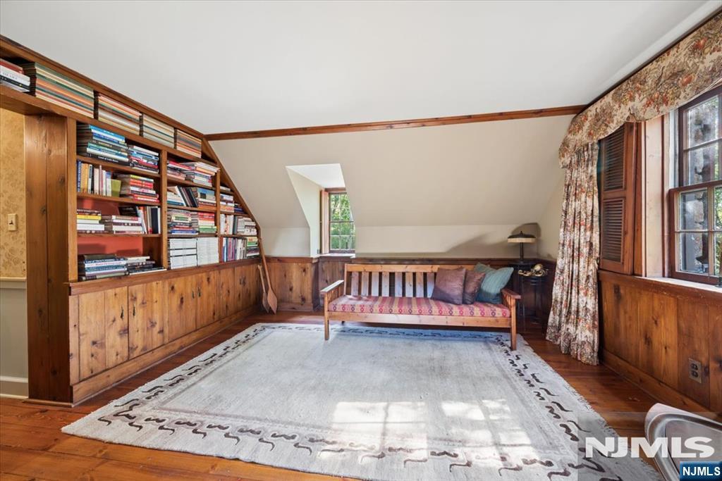 568 Waterloo Road Property Photo 32
