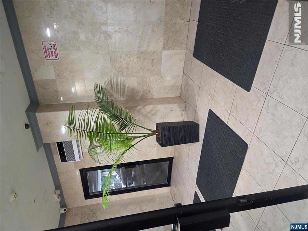 2401 Bergenline Avenue 6c Property Photo 4