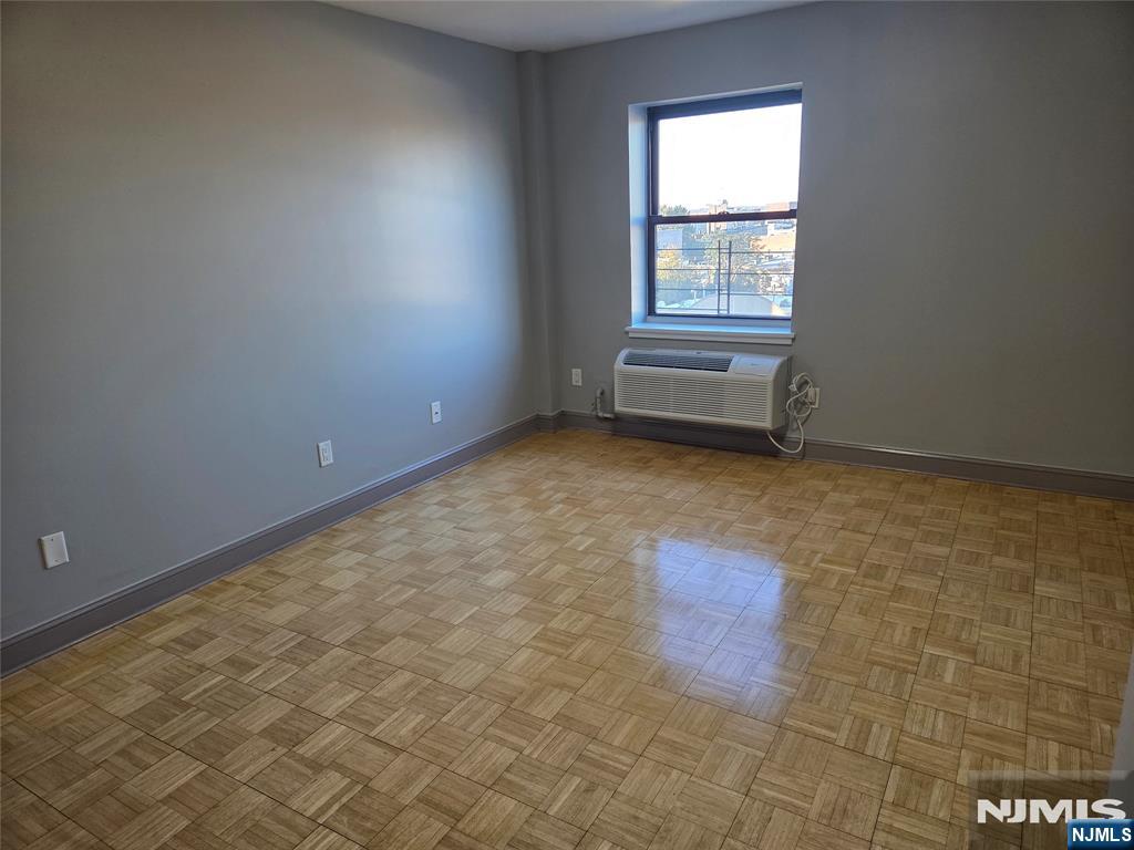 2401 Bergenline Avenue 6c Property Photo 9