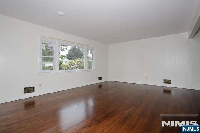 7-32 Richard Street Property Photo 6