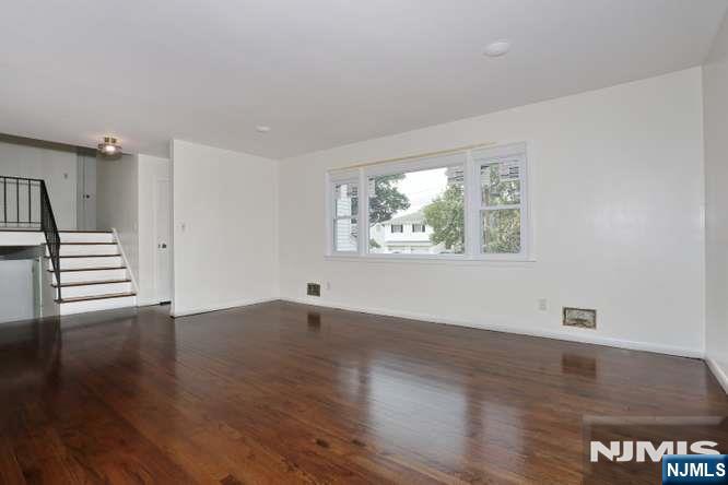 7-32 Richard Street Property Photo 7