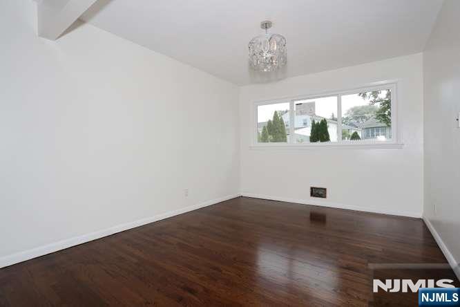 7-32 Richard Street Property Photo 9