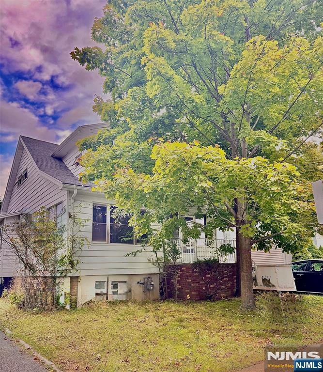 453 James Street Property Photo 1