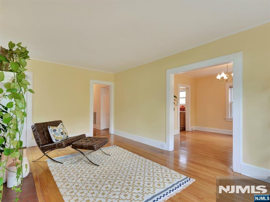 69 Watchung Avenue 1 Property Photo 6
