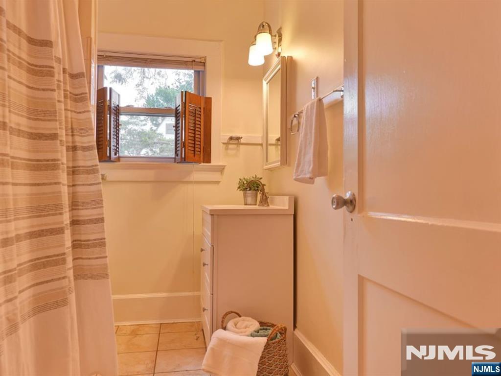 69 Watchung Avenue 1 Property Photo 16