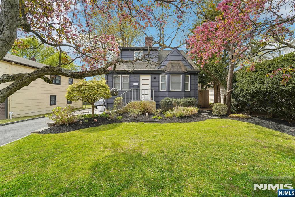 120 Gordon Avenue Property Photo 1