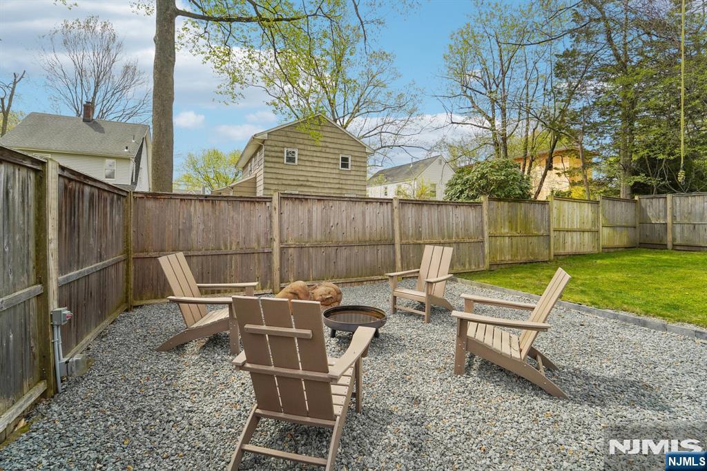 120 Gordon Avenue Property Photo 32