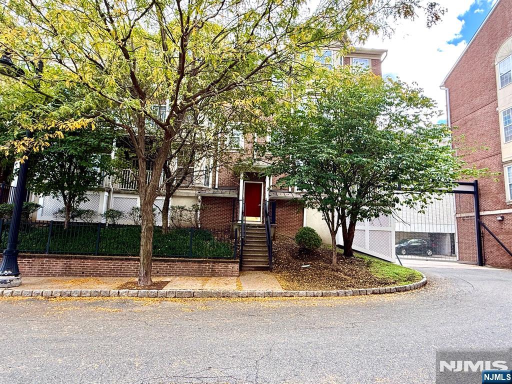 201 Dey Street 183 Property Photo 1