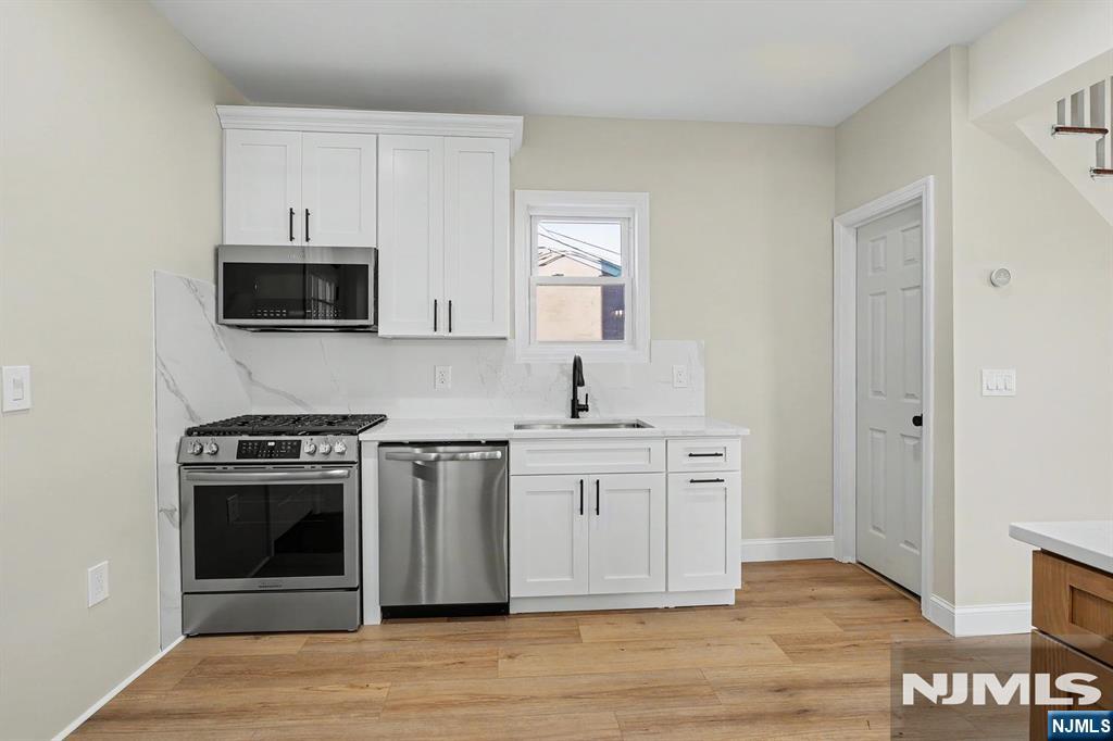 22 W Central Avenue Property Photo 9