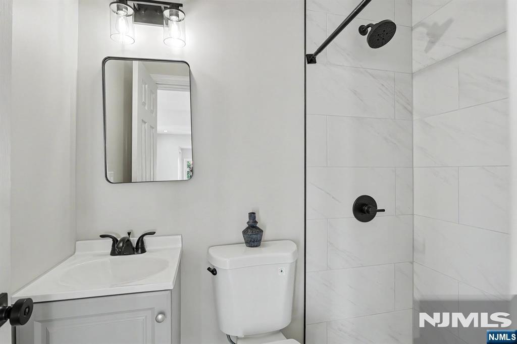 22 W Central Avenue Property Photo 14