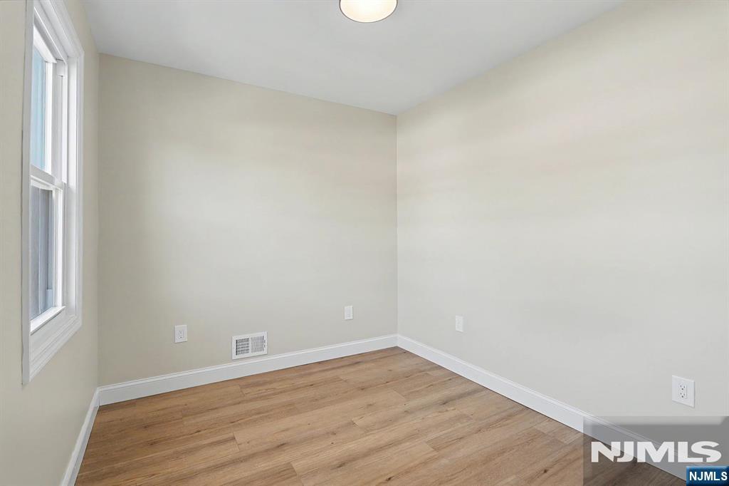 22 W Central Avenue Property Photo 23