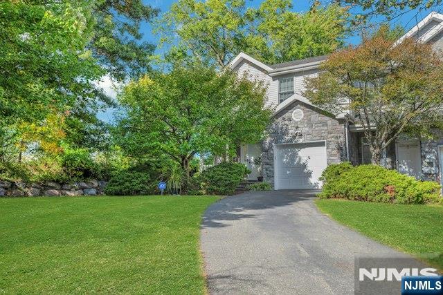 84 Emily Place Property Photo 1