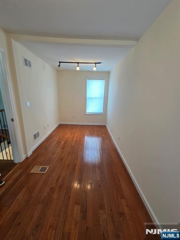 24b Sidney Avenue Property Photo 12