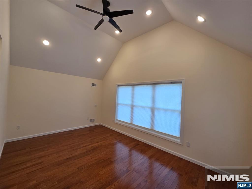 24b Sidney Avenue Property Photo 20