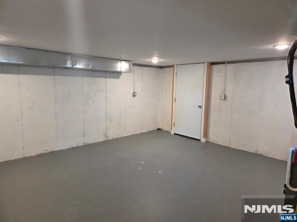 24b Sidney Avenue Property Photo 24