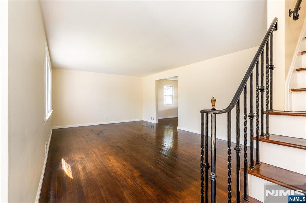 246 Grove Street Property Photo 6