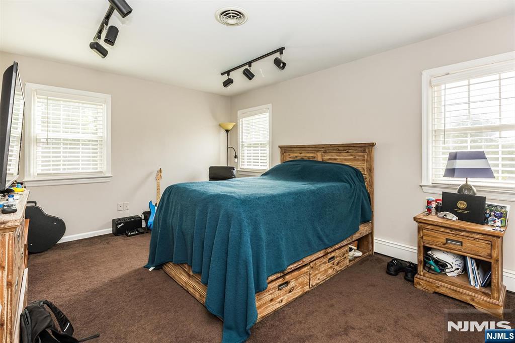22 Sloping Hill Terrace Property Photo 26